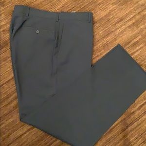 Men’s Hugo Boss dress pants 100%wool size35x33